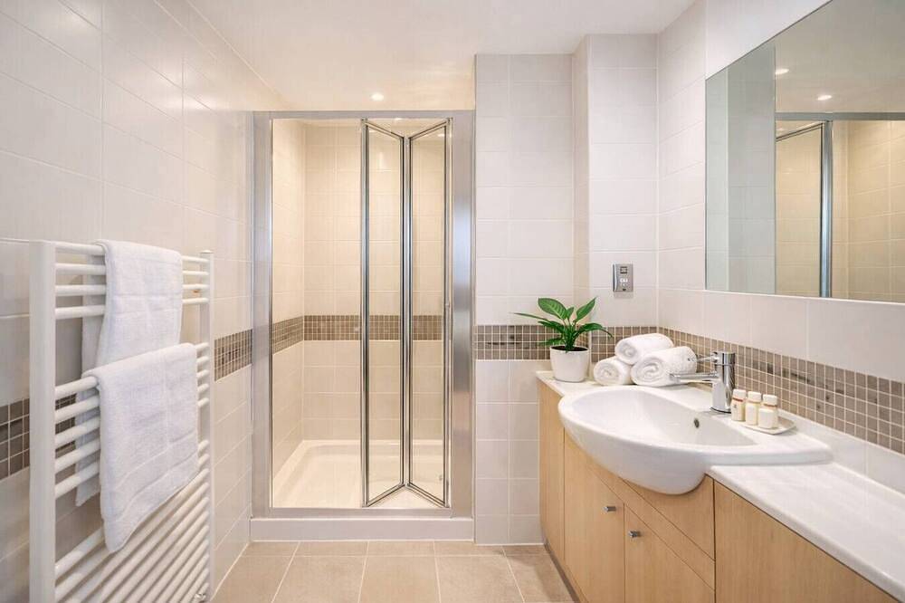 Entire apartment, The Vizion Apartment • City Centre • Secureparking in Milton Keynes, South East England