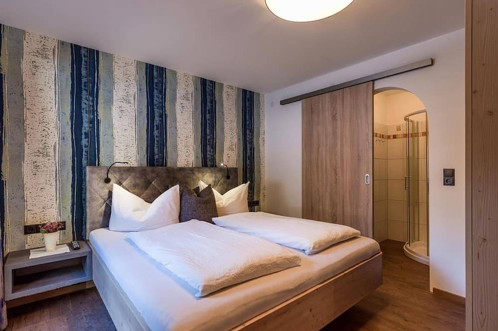 Ganze Wohnung, Studio Bergglück - Appartements Rofangarten in Maurach, Eben am Achensee