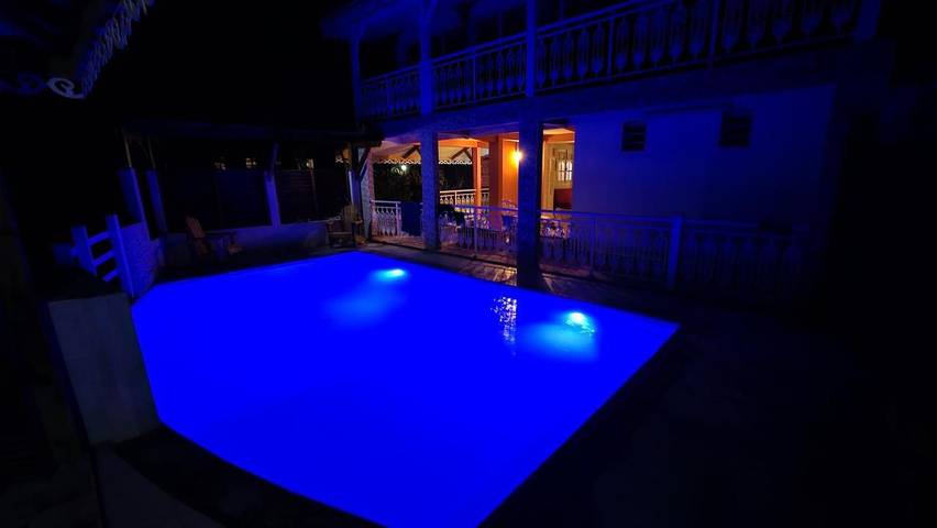 Ferienwohnung für 6 Personen, mit Ausblick und Pool sowie Terrasse - 1