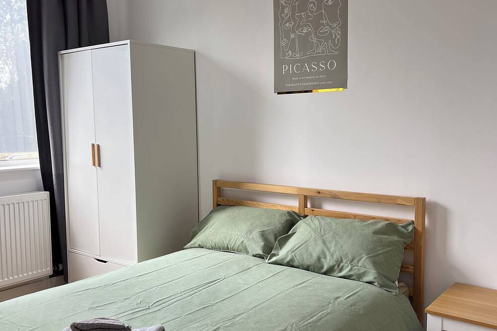 Hel leilighet, Newly furnished studio in Borehamwood in Elstree and Borehamwood, Hertfordshire