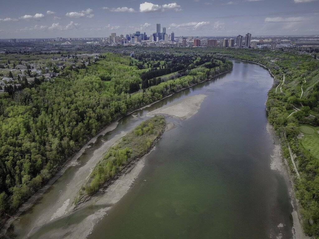 Historical Highlands Beautiful Modern Home in Edmonton, Alberta
