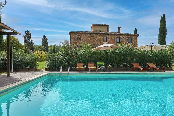 Agriturismo per 6 persone, con balcone e giardino nonché piscina in Torrita di Siena