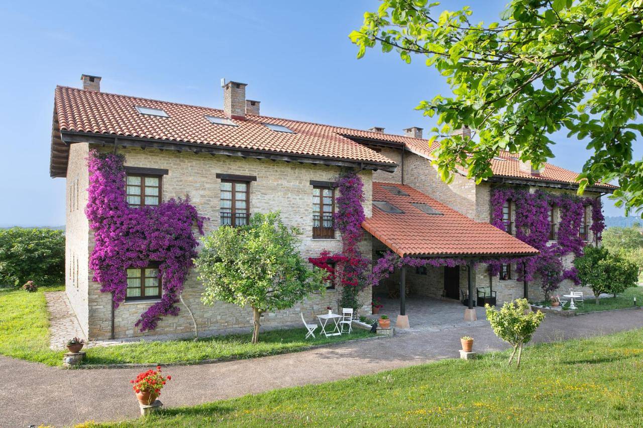 Hotel Rural Casona de Cefontes in Gijón, Costa Verde