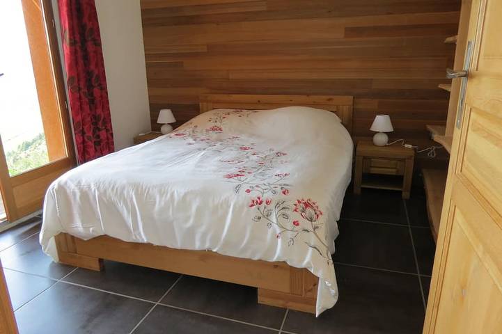 Gîte pour 4 personnes, avec balcon et jardin à Saint-Honoré - 2