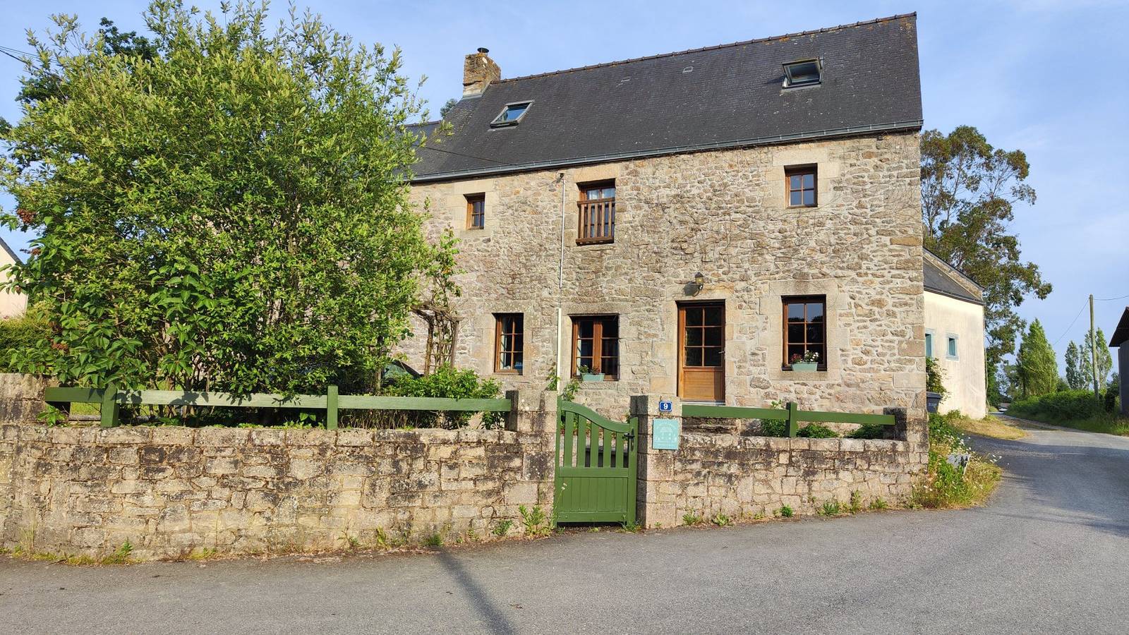 Gîte La Petite Grange - Dinan & alentours in Aucaleuc, Région de Dinan