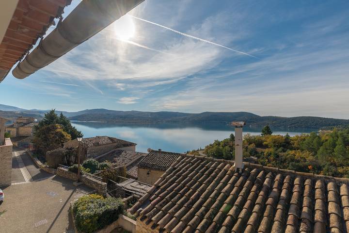 Location de vacances pour 5 personnes, avec Vue sur le lac à Sainte-Croix-du-Verdon