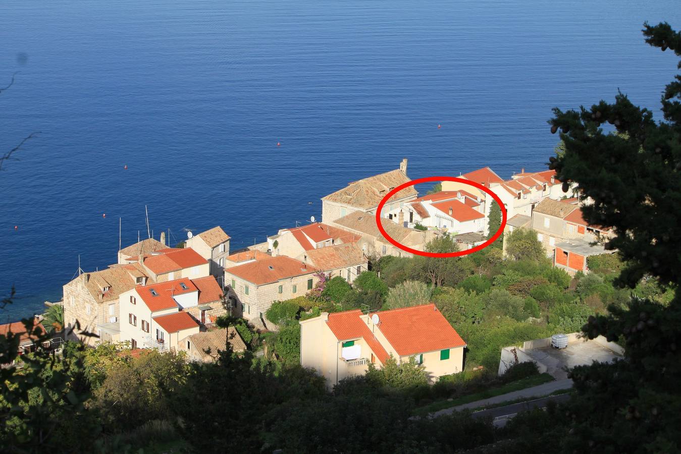 Hel lägenhet, Ettrumslägenhet vid stranden Vis A-2459-a in Vis Town, Split-Dalmatia guovlu