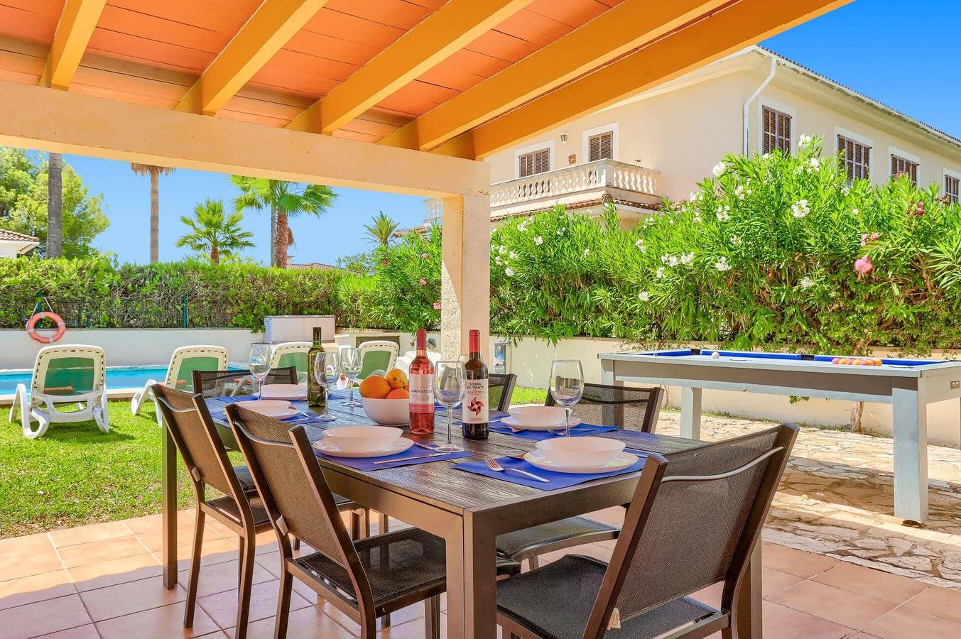 Villa für 6 Personen mit Garten in Playa de Muro, Muro