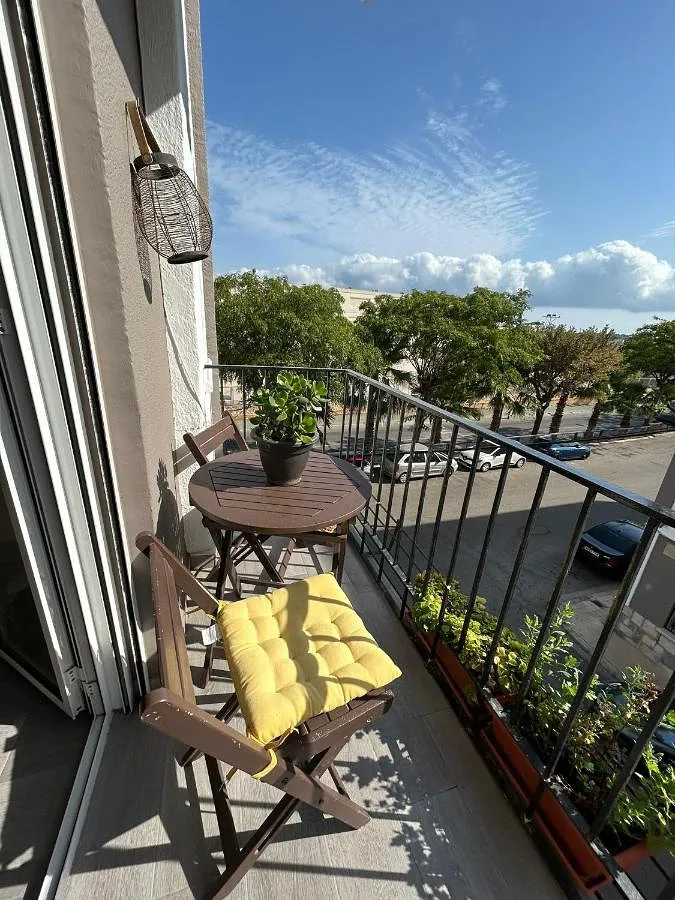 Holiday apartment for 3 people, with view and balcony - 1
