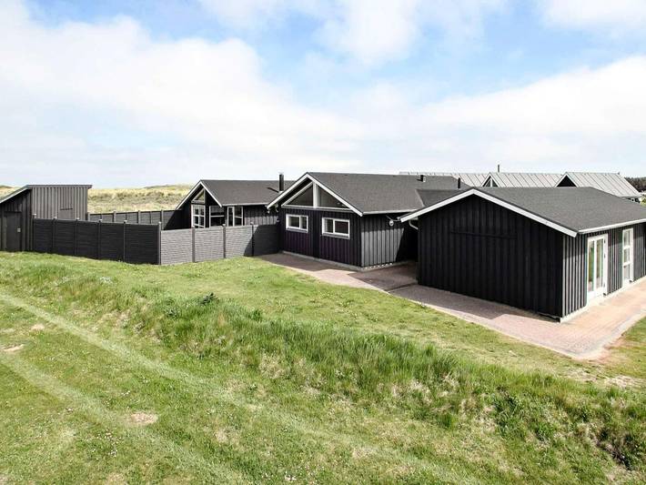 Ferienhaus für 8 Personen, mit Sauna und Terrasse sowie Balkon/Terrasse, mit Haustier in Løkken - 2