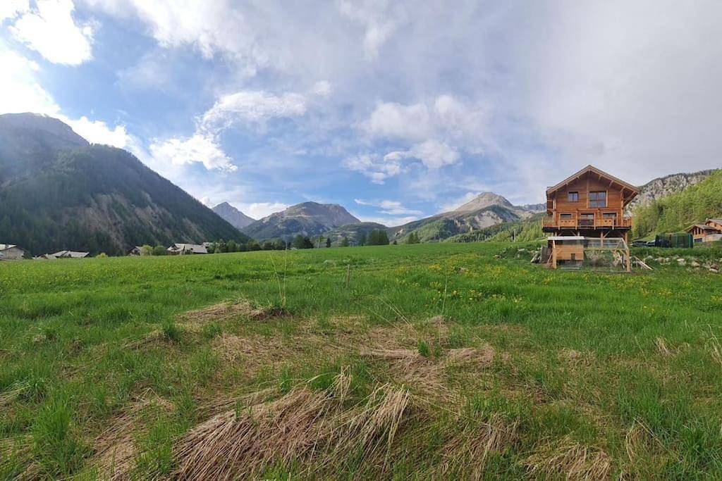 Appartement entier, One-Bedroom Apartment in Arvieux, Queyras