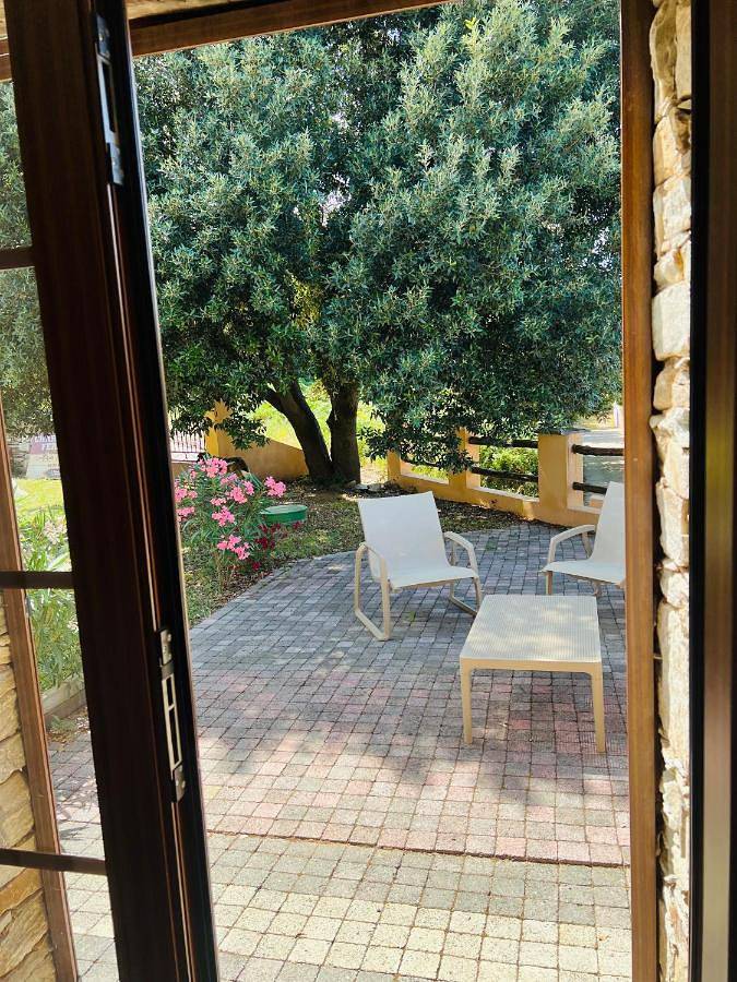 Location de vacances pour 2 personnes, avec piscine ainsi que jardin et vue à Sisco - 4