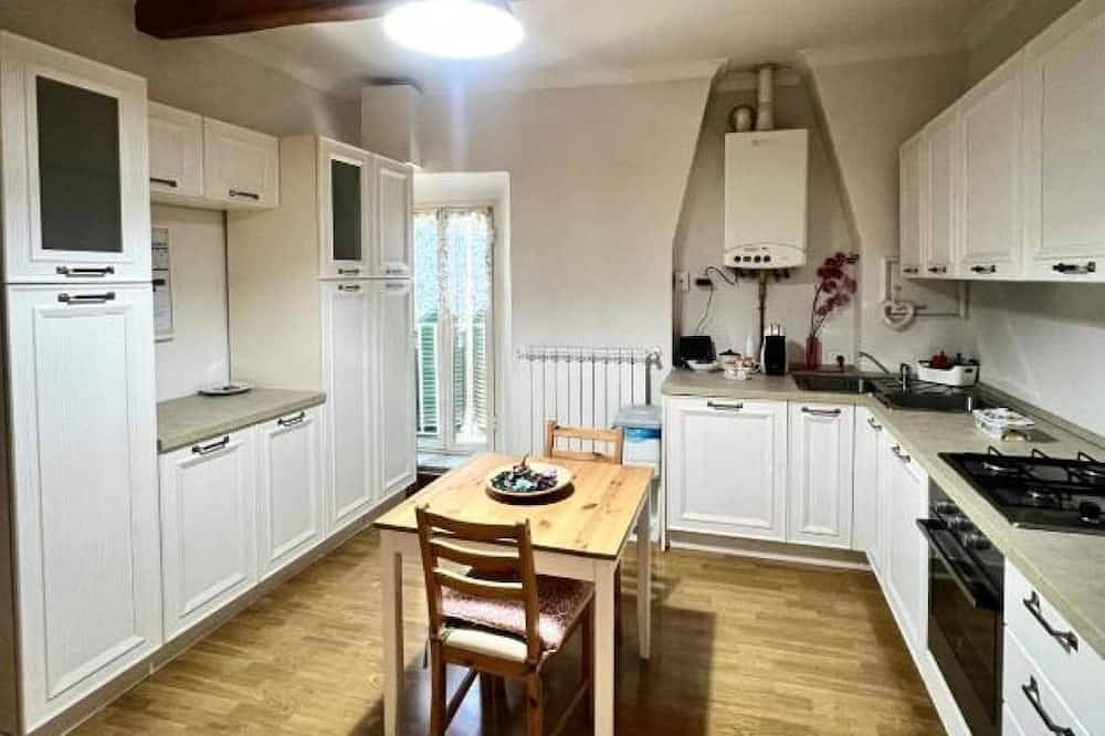 Appartamento intero, Circondato da paesaggi vulcanici e siti archeologici, a breve distanza da Roma. in Civita Castellana, Provincia di Viterbo