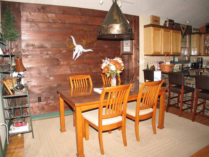 Lodge for 12 people, with yard and hot tub in Shenandoah Valley