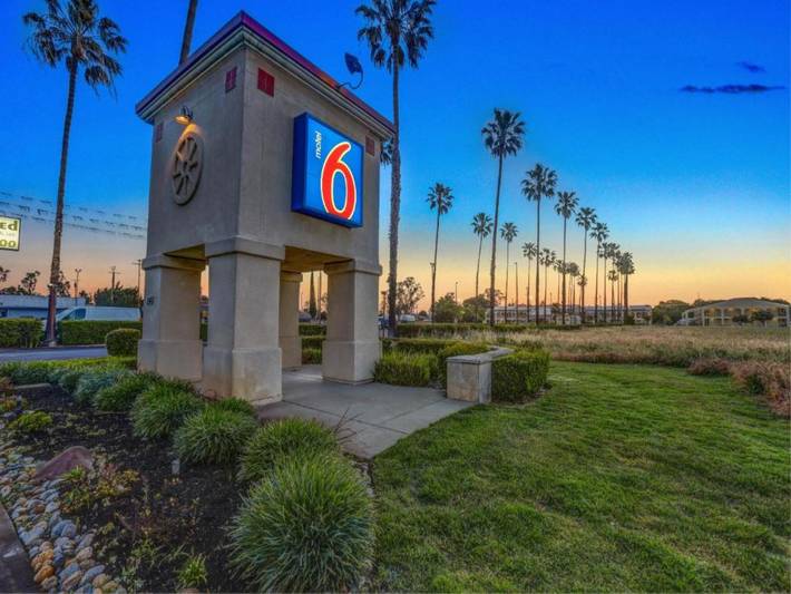 Ganze Wohnung, 1 Kingsize-Bett | Nichtraucher in Lodi, San Joaquin County