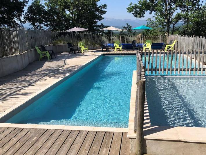 Camping pour 6 personnes, avec Piscine