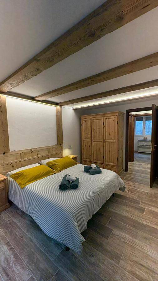 Location de vacances pour 2 personnes, avec jardin et vue à Dubino