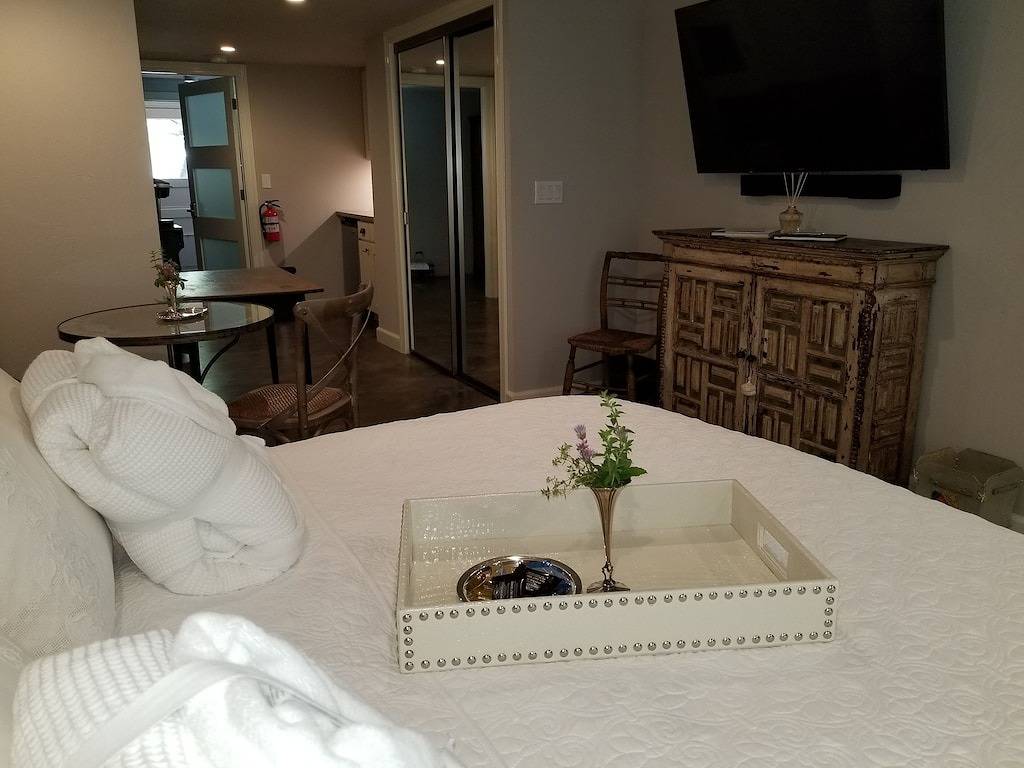 Ganze Wohnung, Luxuriöses Studio-Apartment in der Altstadt von Napa in Napa, Napa Valley