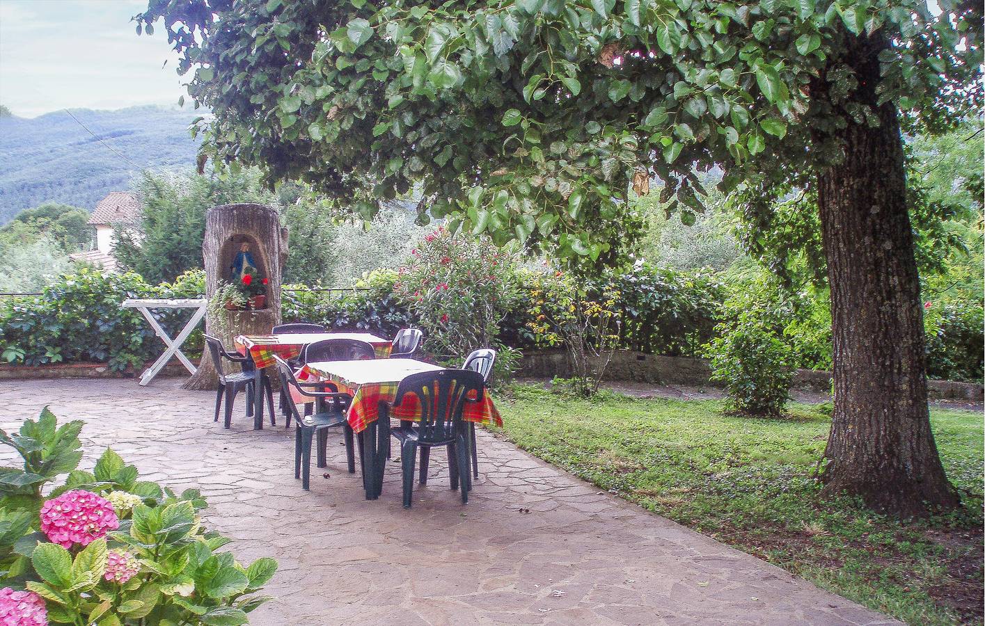 Geräumiges Apartment mit einem Schlafzimmer, Pool und Garten in der Nähe von Fiume Fiora in Santa Fiora, Grosseto Provinz