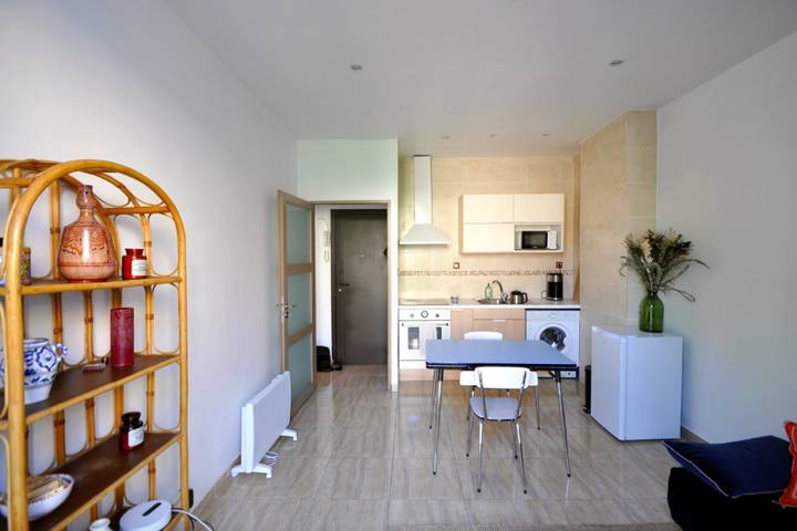 Gîte pour 2 personnes, avec terrasse, adapté aux familles à Marseille - 3