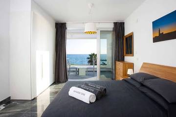 Villa for 8 People in Paphos, South Cyprus, Photo 1