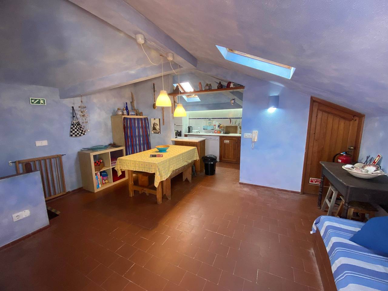 Apartamento inteiro, Casa do Buzio Rooftop Terrace with Ocean View in Praia da Areia Branca, Lourinhã