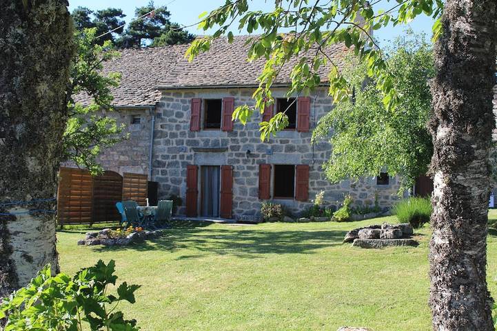 Gîte pour 5 personnes, avec Jardin à Saint-Sauveur-de-Peyre