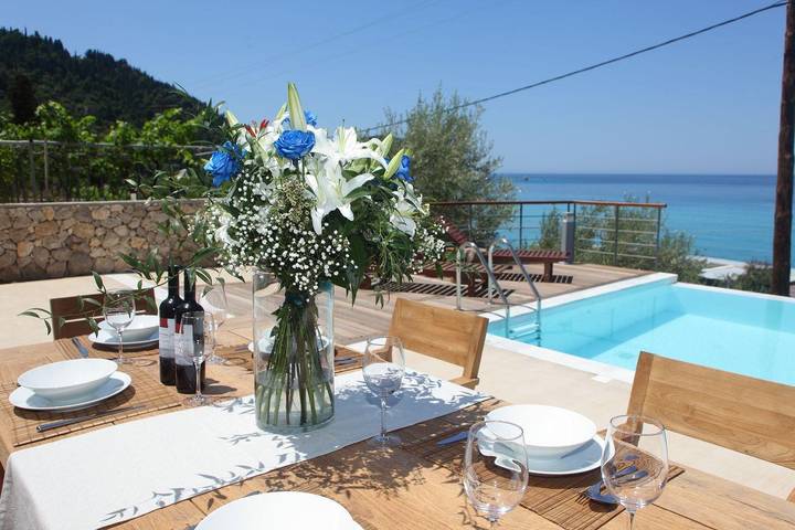 Ferienhaus für 6 Personen, mit Terrasse und Pool - 1
