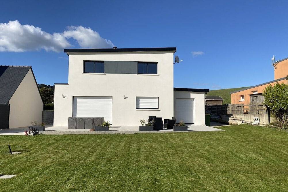 Maison Neuve à 250 mètres de la plage in Telgruc-sur-Mer, Iroise