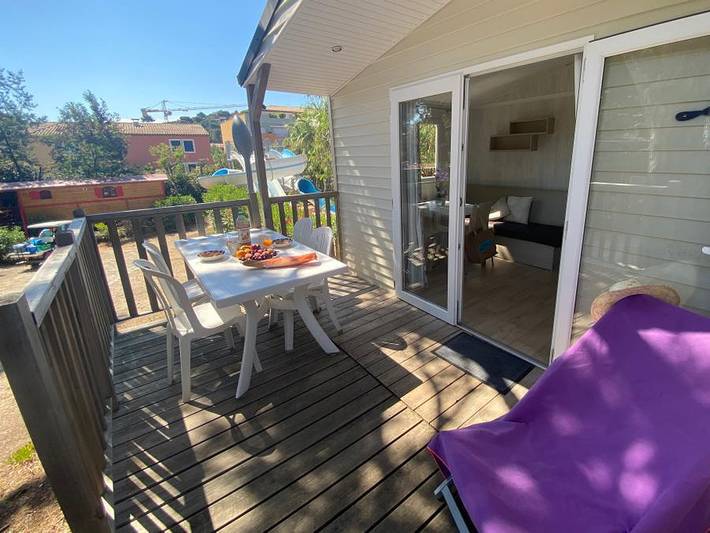 Wohnwagen für 3 Personen, mit Whirlpool und Terrasse sowie Kinderpool in Cavalaire-sur-Mer - 2