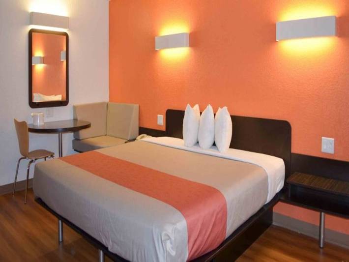 Appartamento intero, 1 letto matrimoniale king size | Vietato fumare, microonde in Kingsland, Georgia (USA)