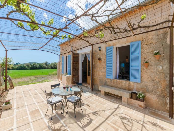 Ferienhaus für 4 Personen, mit Terrasse und Garten sowie Pool in Porreres