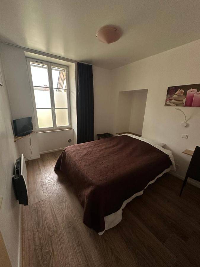 Hôtel pour 2 personnes, avec terrasse à Puybrun - 4