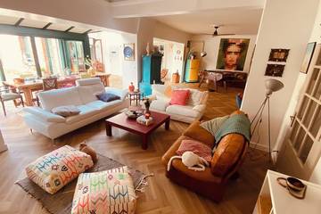 Gîte pour 12 personnes, avec terrasse et jardin dans Chaumes-en-Retz