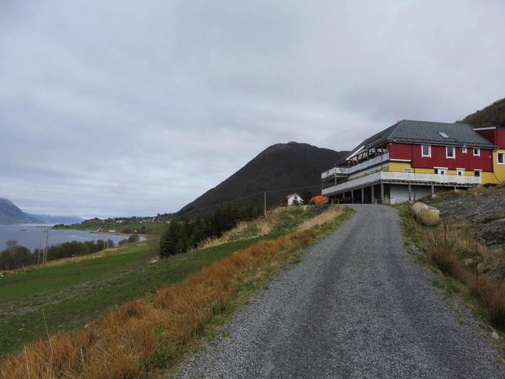 Ferienwohnung für 19 Personen, mit Seeblick und Garten sowie Ausblick in Vestnes - 2