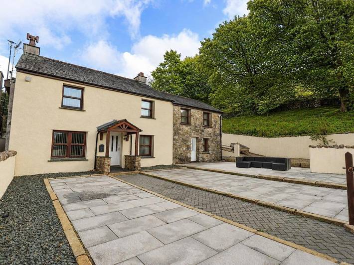 Holiday rental for 10 people, with Terrace and Garden as well as View in Eskdale
