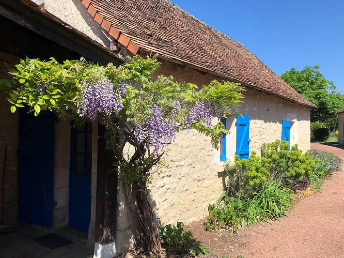 Gîte pour 4 personnes, avec piscine ainsi que jardin et terrasse à Saint-Pierre-de-Maillé