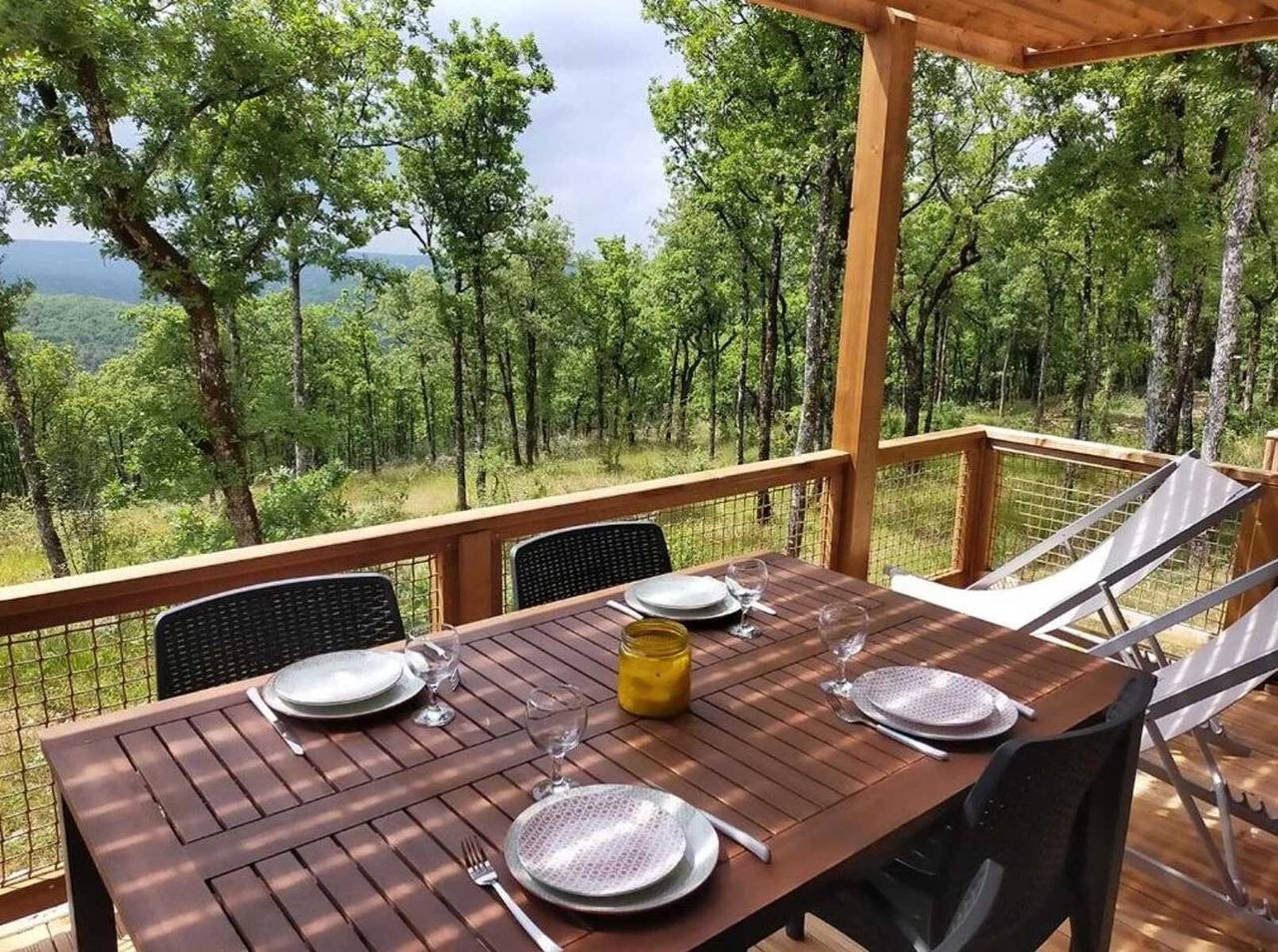 Chalet 3 étoiles - Piscine - efchbh in Saint-Cirq-Lapopie, Causses du Quercy Regional Nature Park