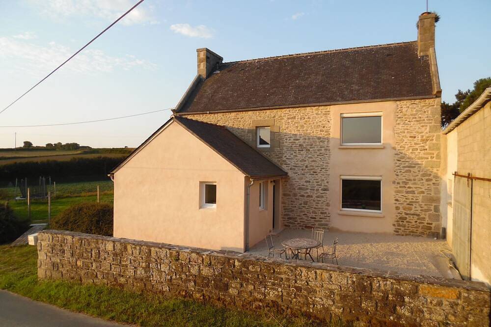 Maison au calme, proche de la mer in Santec, Ceinture Dorée
