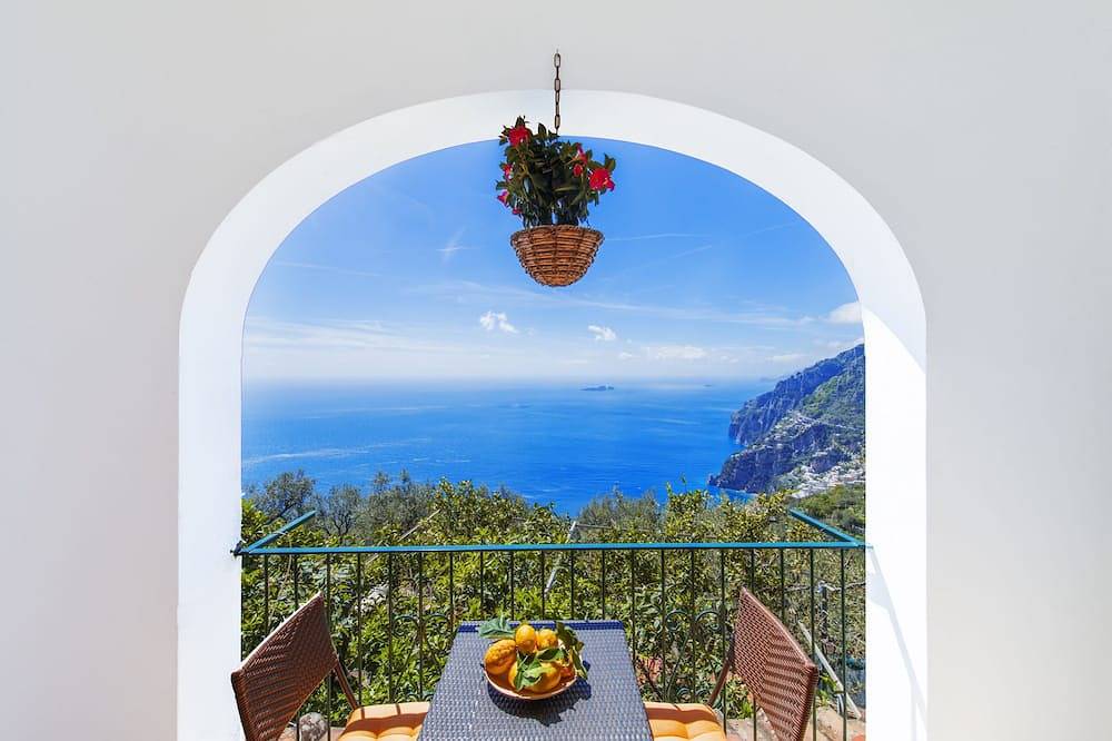 Entire apartment, Positano House B & B L'Uliveto in Positano, Sorrento Coast