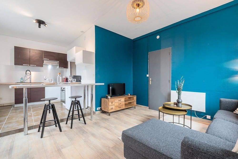 Entire apartment, La Madeleine - Equipped one bedroom apartment in La Madeleine, Lille region