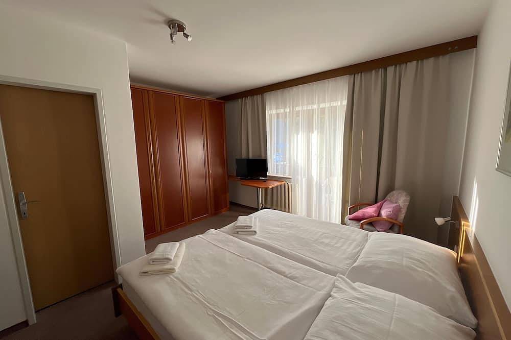 Zimmer 04 / 2bett mit Balkon - Pension Alpina in Obsteig, Tiroler Oberland