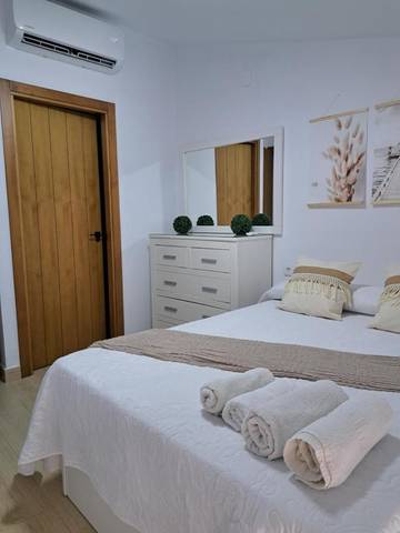 Casa rural para 4 personas, con balcón, Se admiten mascotas en Aracena