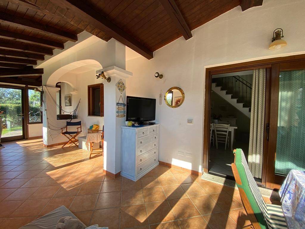 Villa 'Vittoria' with Mountain View, Wi-Fi and Air Conditioning in San Teodoro, Olbia-Tempio
