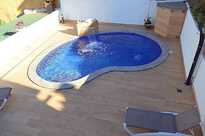 Casa rural para 6 personas, con terraza y jardín, Se admiten mascotas en Canyelles - 3