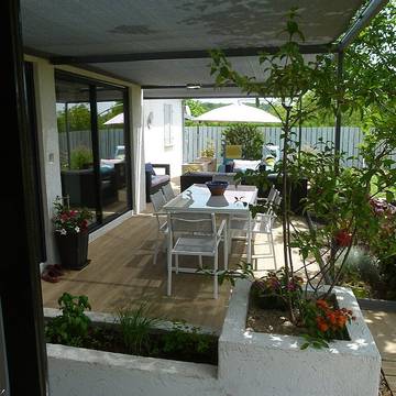 Chambre d’hôte pour 6 personnes, avec jardin à Queyssac-les-Vignes