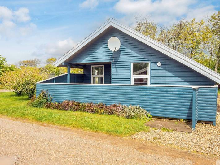 Ferieudlejning for 4 personer, med Terrasse i Bork Havn