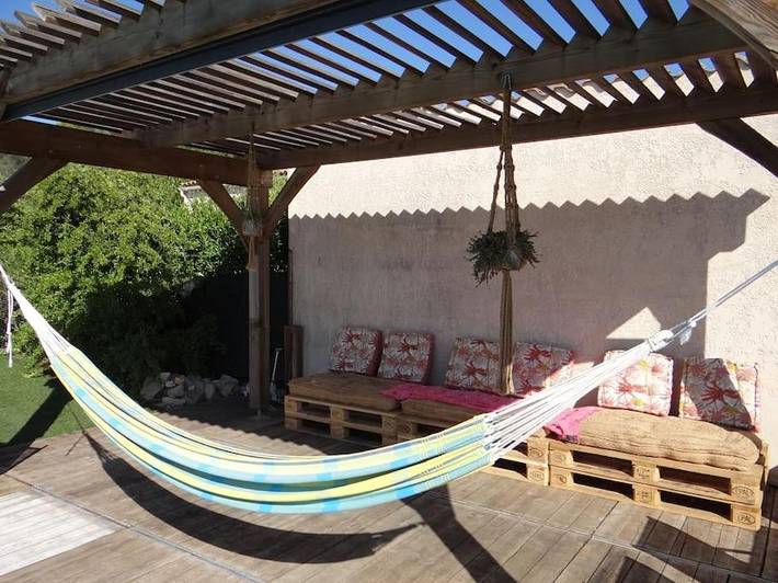 Gîte pour 4 personnes, avec piscine ainsi que jardin et vue à Moulézan - 4