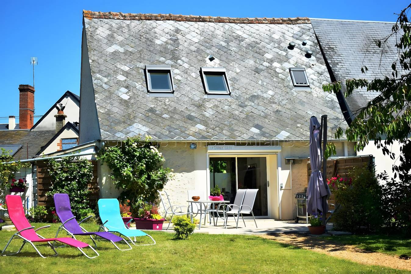 Casa rural 'La Grange Soleil' con terraza privada, Wi-Fi y aire acondicionado in Veigné, Región de Tours