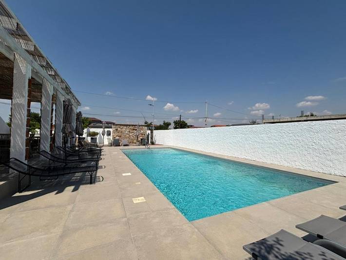 Maison d’hôte pour 5 personnes, avec piscine et jardin dans Vama Veche